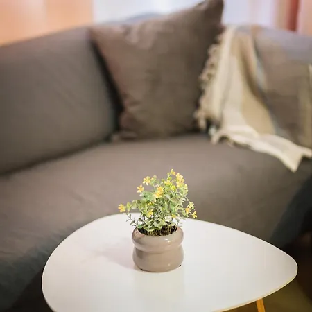 House Apartman *