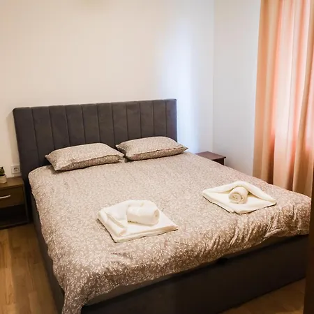 Apartman House *