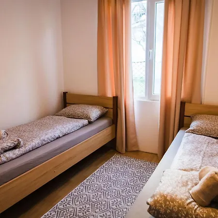 Apartman House