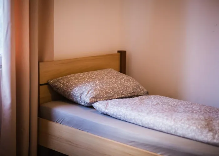 House Apartment Warna